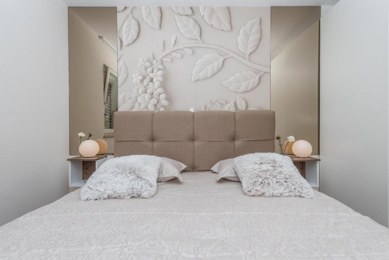 Chic Apartment Zoja Near Beach With Free Parking Μακάρσκα Εξωτερικό φωτογραφία