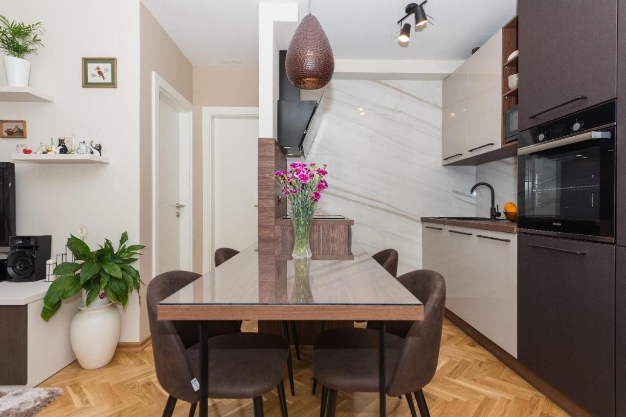 Chic Apartment Zoja Near Beach With Free Parking Μακάρσκα Εξωτερικό φωτογραφία